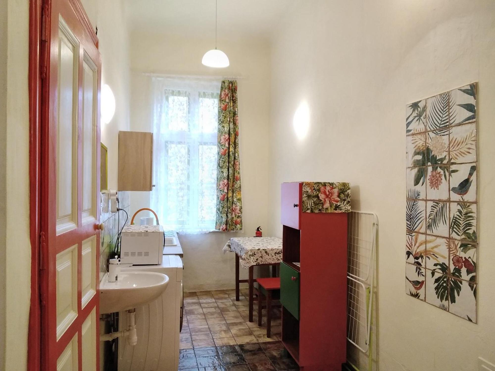 Elizavarlak Lägenhet Budapest Exteriör bild